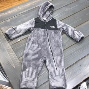 The North Face Oso Hooded Fleece Bunting Suite